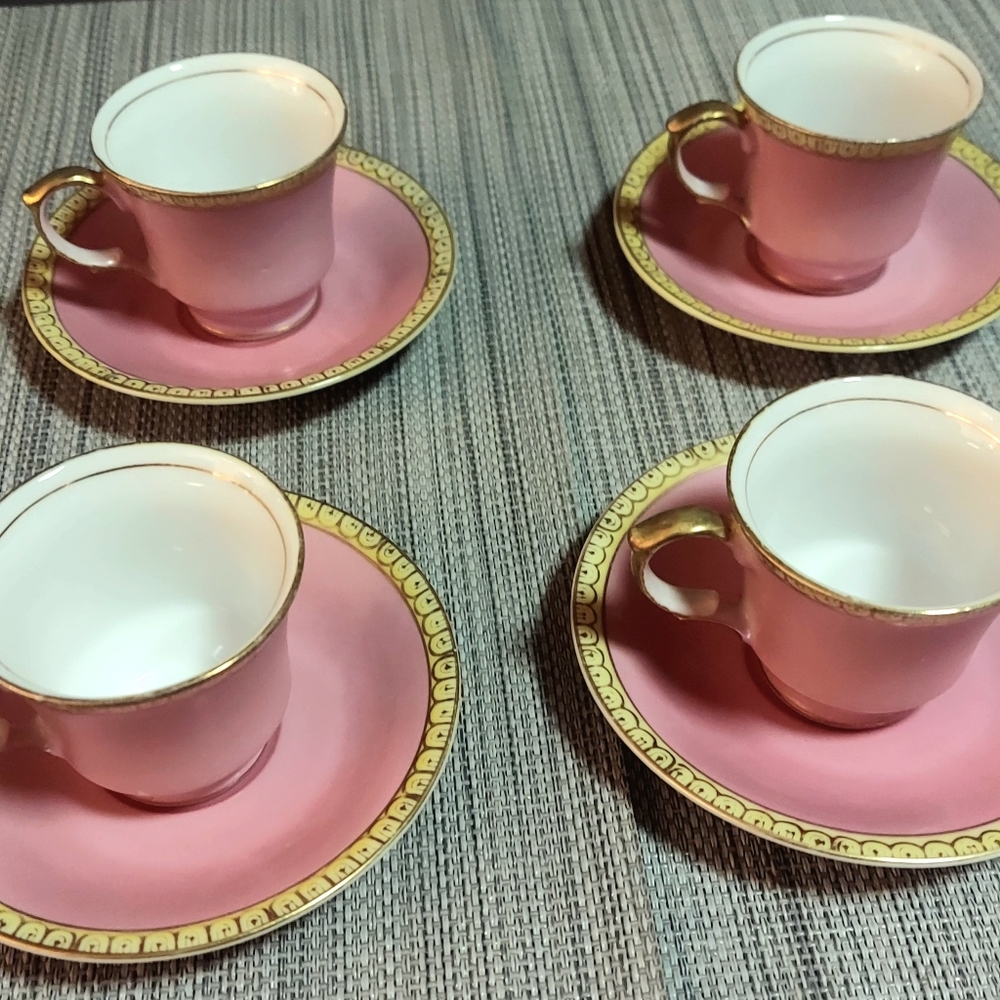 Vintage Mini Pink w/Gold Trim Tea Cup & Saucer Made In Occupied Japan SET of 4